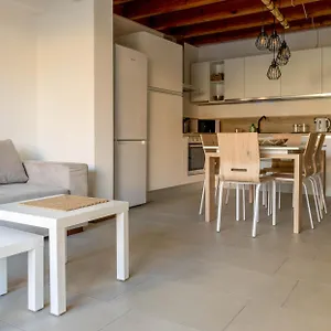 https://ca-linda.it-lombardy.com